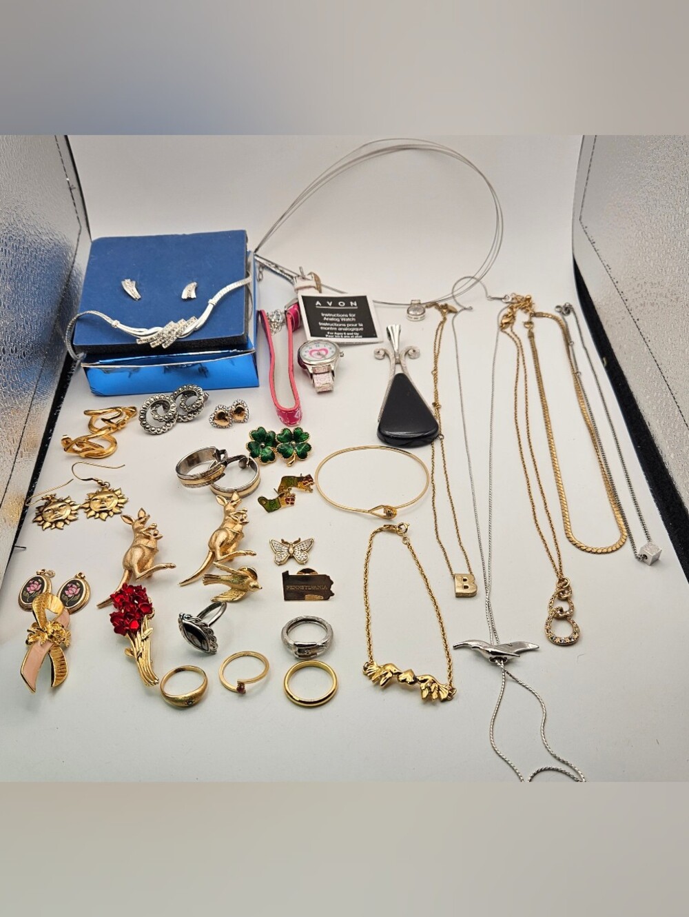 Lot 35 Pieces Of Vintage Avon Jewelry
